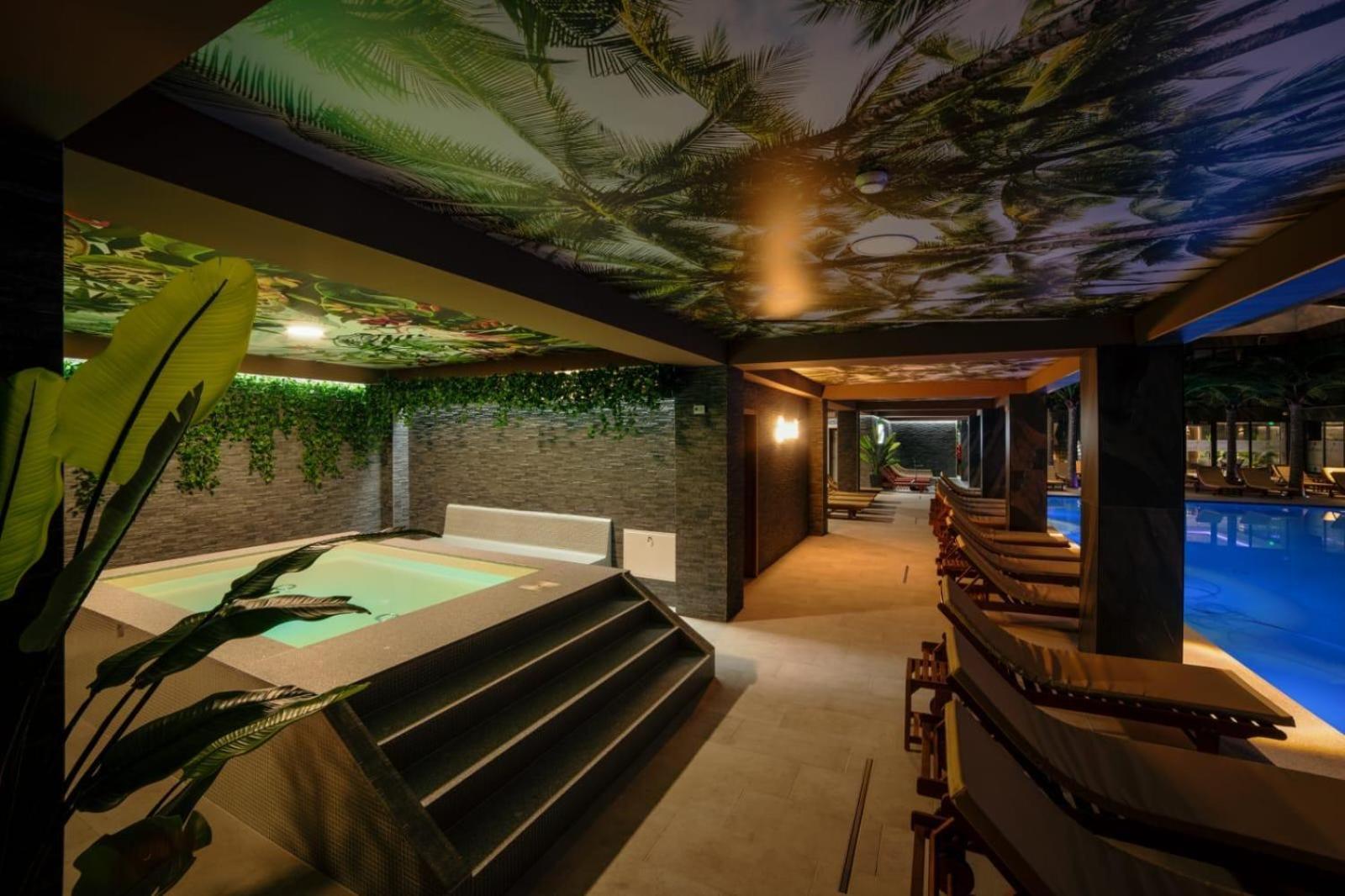 Hotel Nordic Twins & Wellness Radauti Ngoại thất bức ảnh