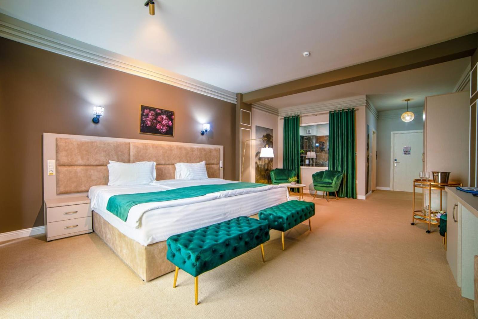 Hotel Nordic Twins & Wellness Radauti Ngoại thất bức ảnh