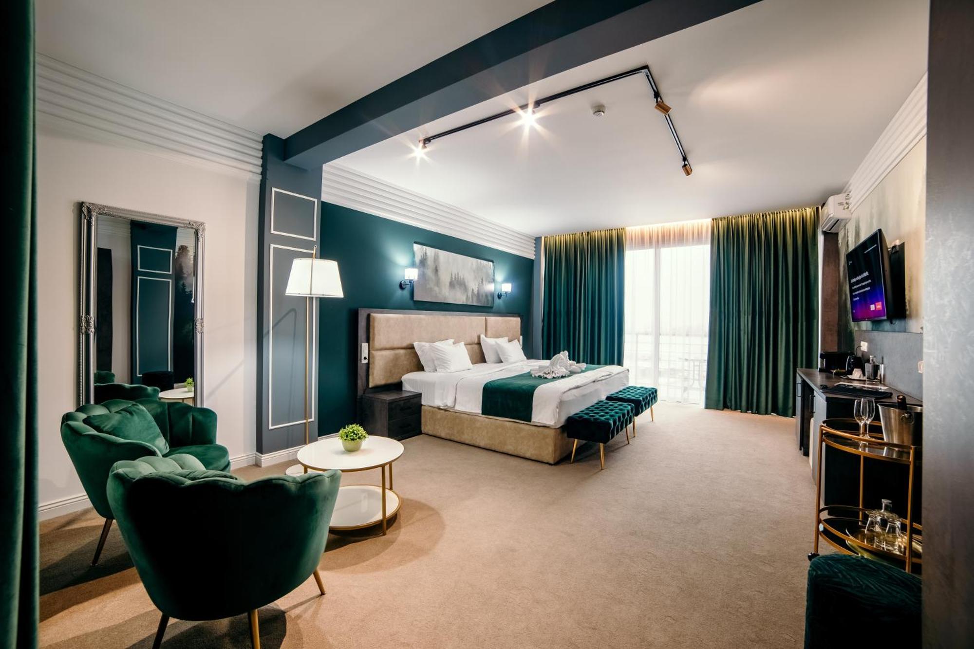 Hotel Nordic Twins & Wellness Radauti Ngoại thất bức ảnh